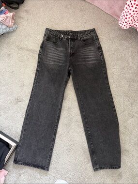 Zara Women's Straight Leg Black Washed Jeans